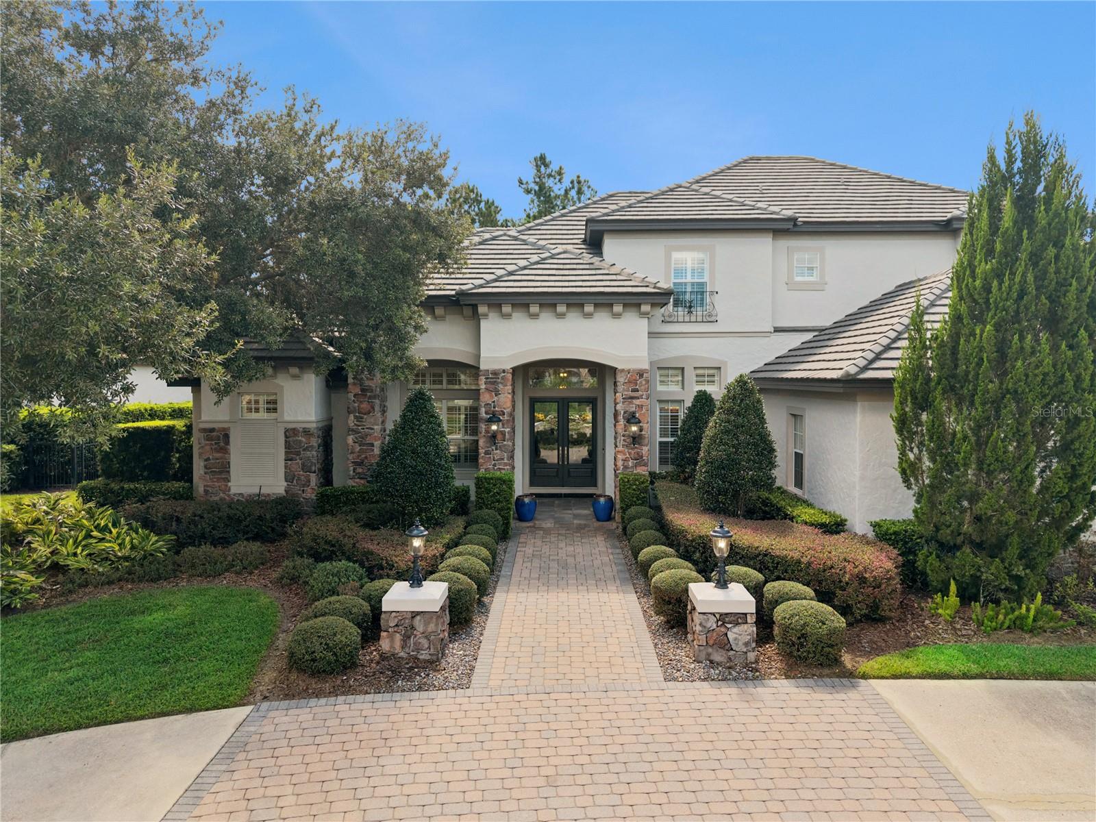 3413 FERNLAKE PLACE
