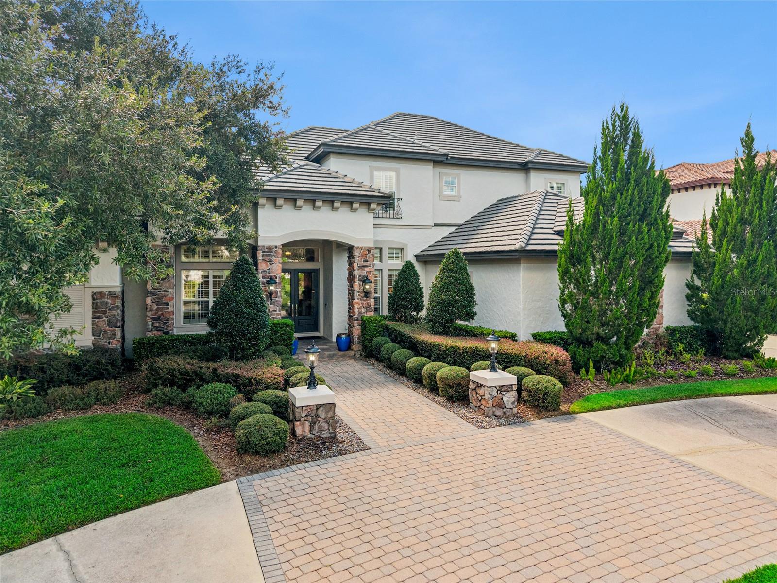 3413 FERNLAKE PLACE