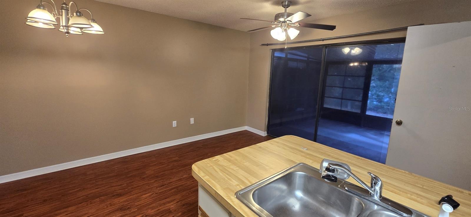 PADDOCK VILLAS - Residential Lease