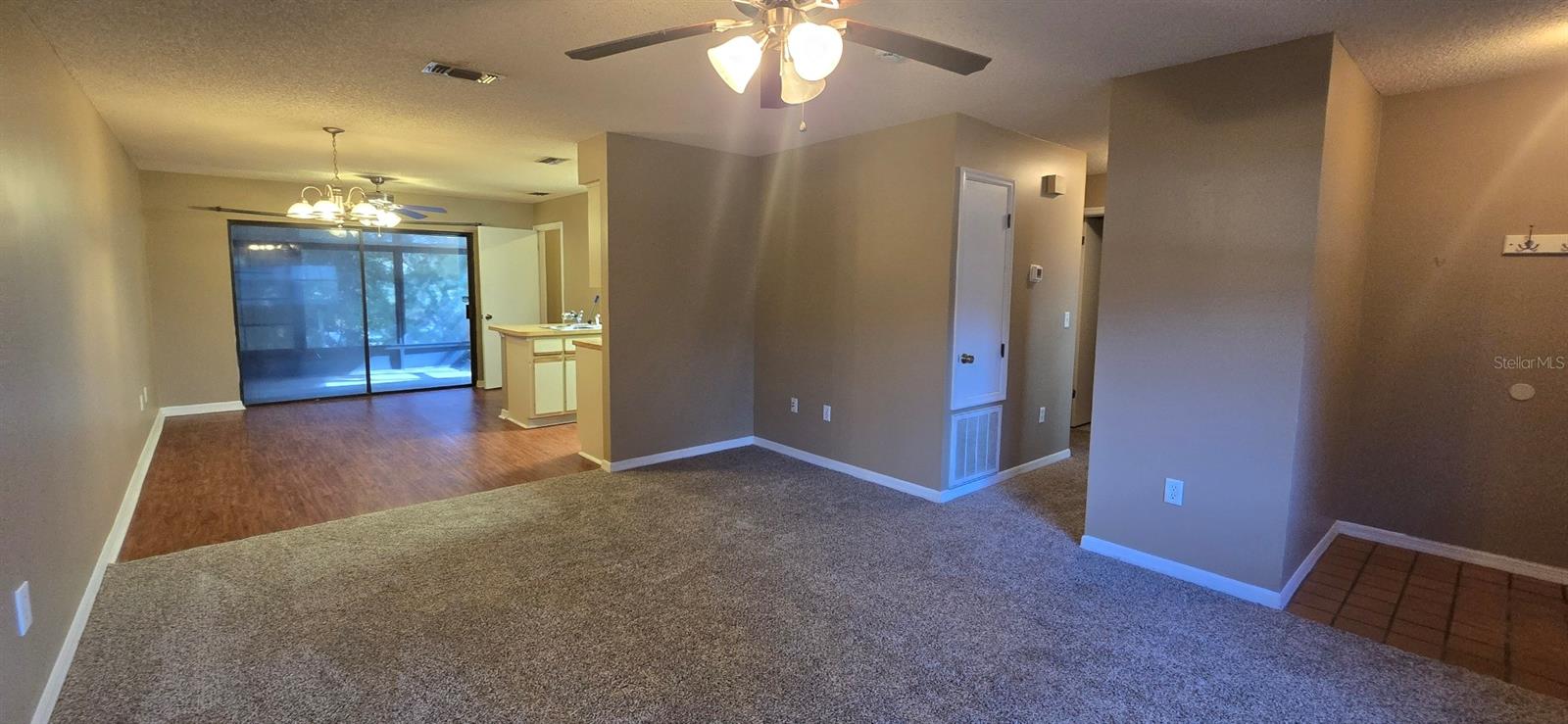 PADDOCK VILLAS - Residential Lease