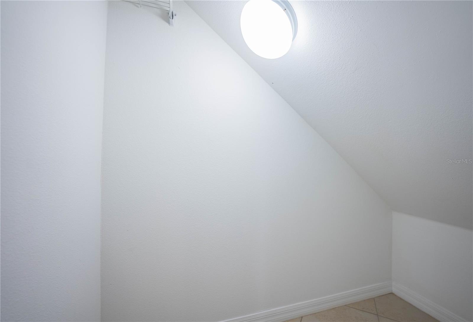 CHELSEA OAKS PH 2-A - Residential Lease