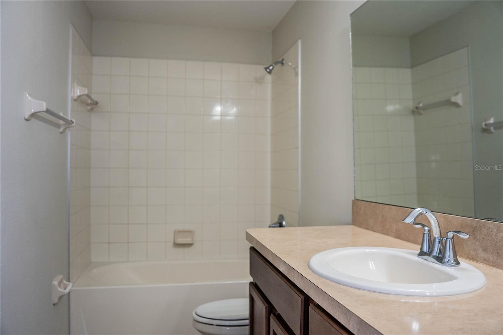 CHELSEA OAKS PH 2-A - Residential Lease