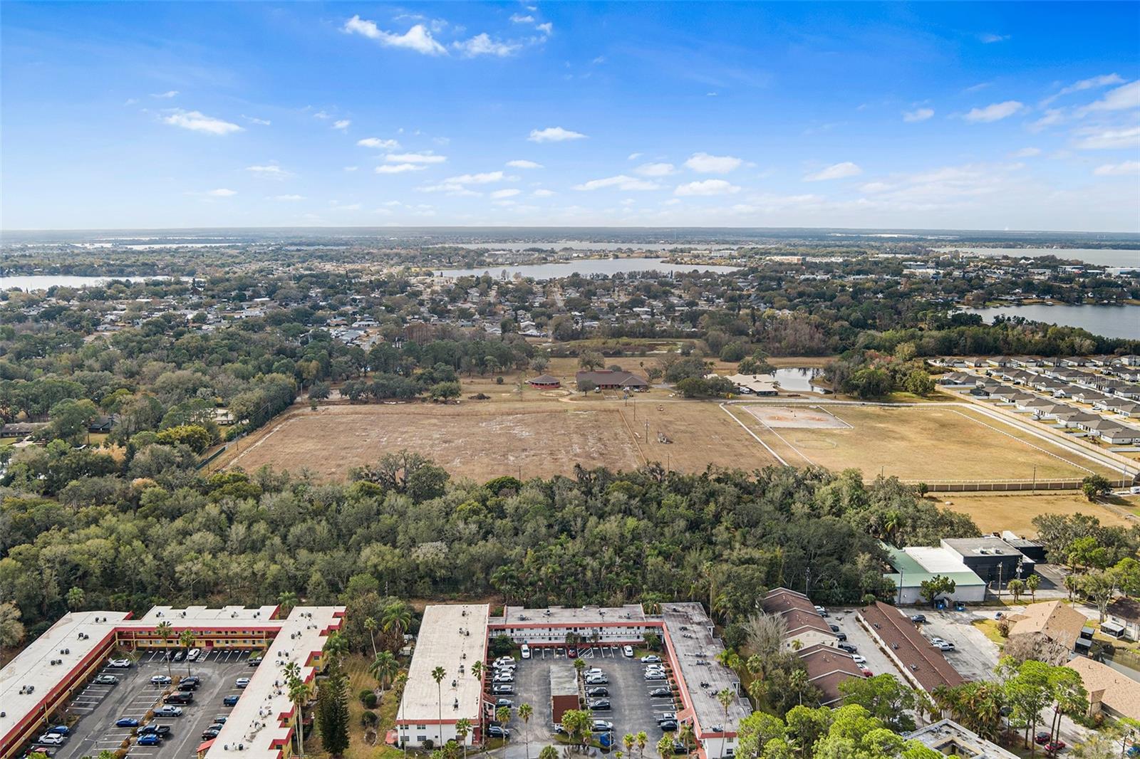 ORCHID SPGS VILL 300 BARCELONA - Residential