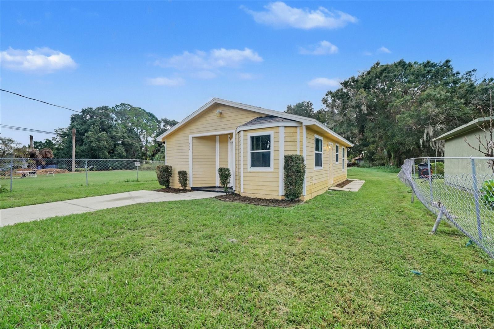 2541 CRAWFORD DRIVE