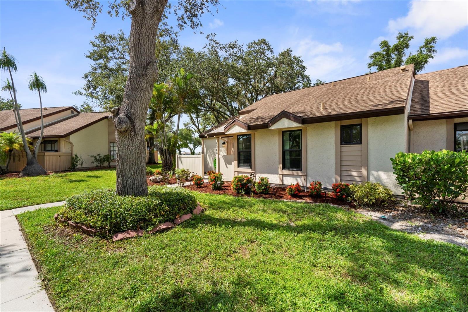 5948 MASHIE CIRCLE