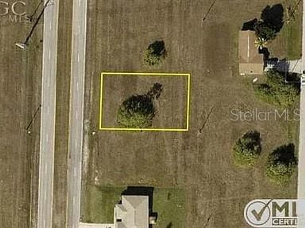 Photo of 829 El Dorado Boulevard N, Cape Coral, FL 33993 (MLS # O6256114)