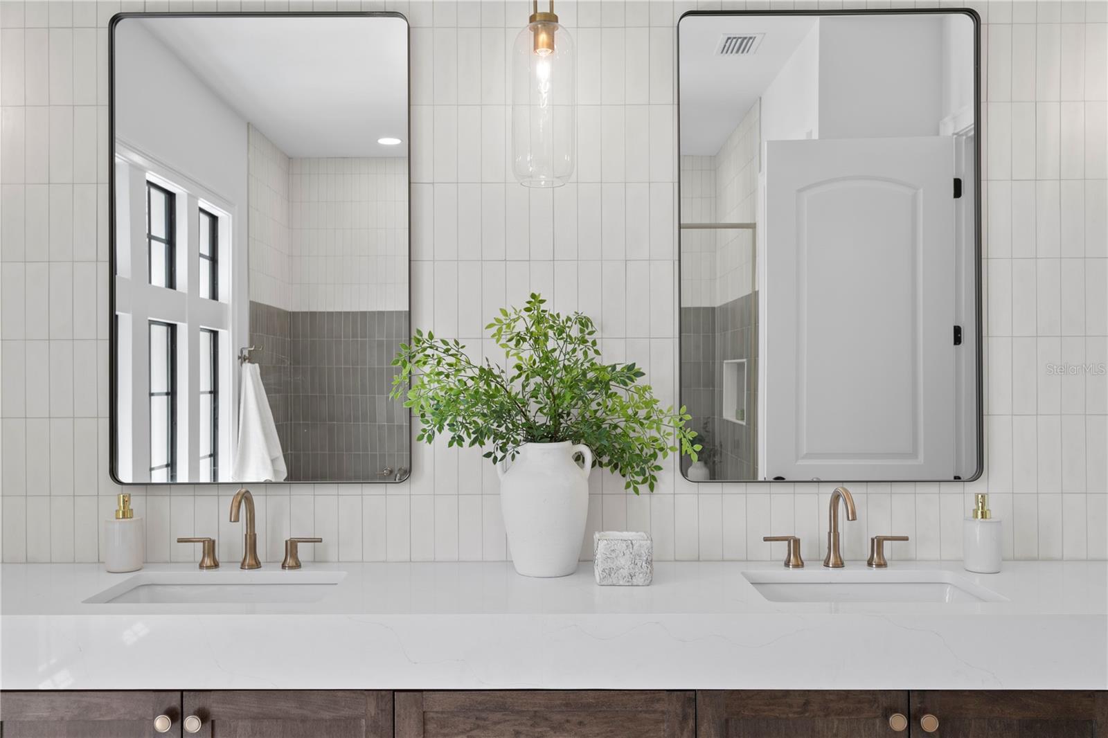 SUNSET PARK - Residential