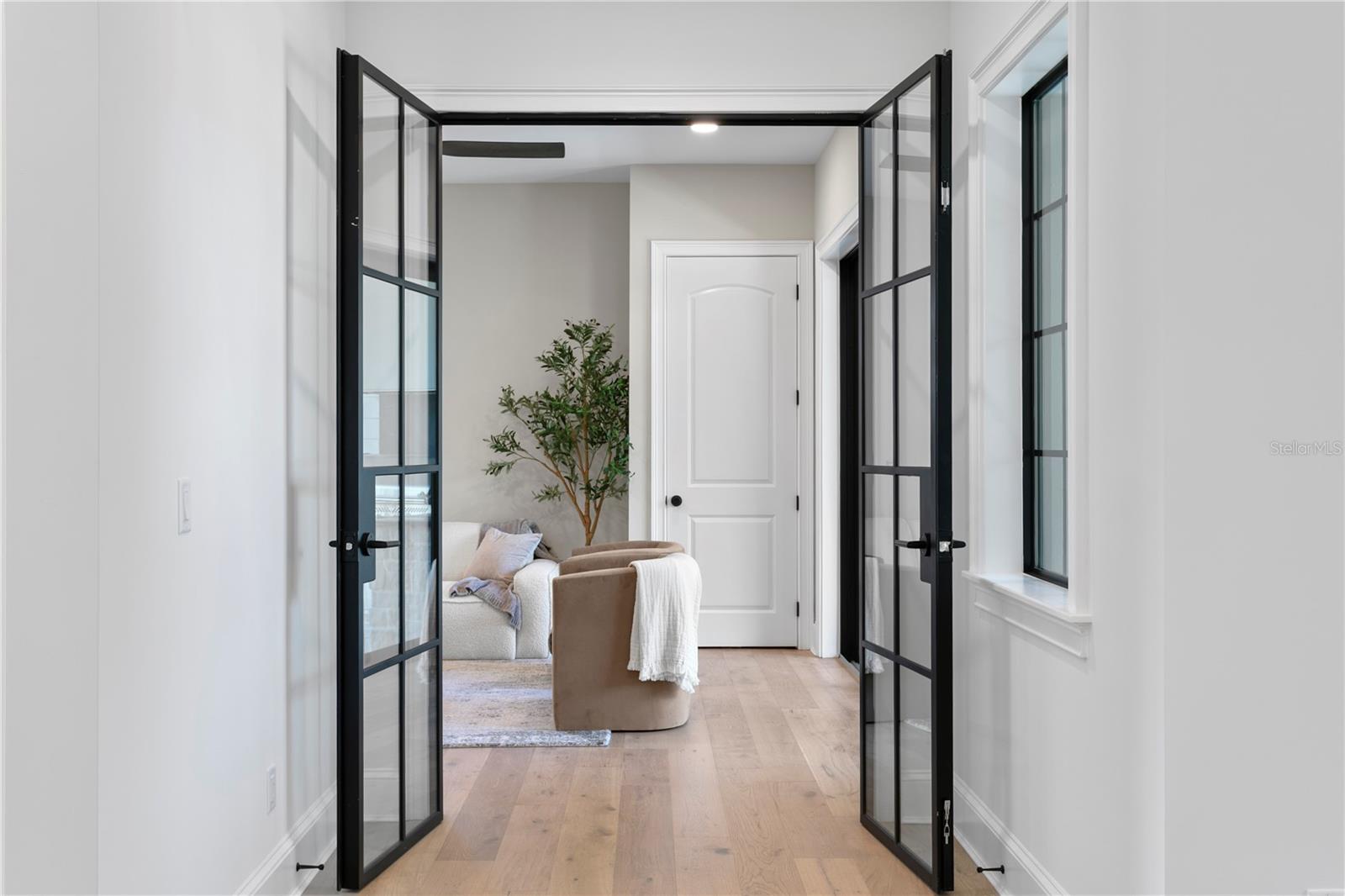 SUNSET PARK - Residential