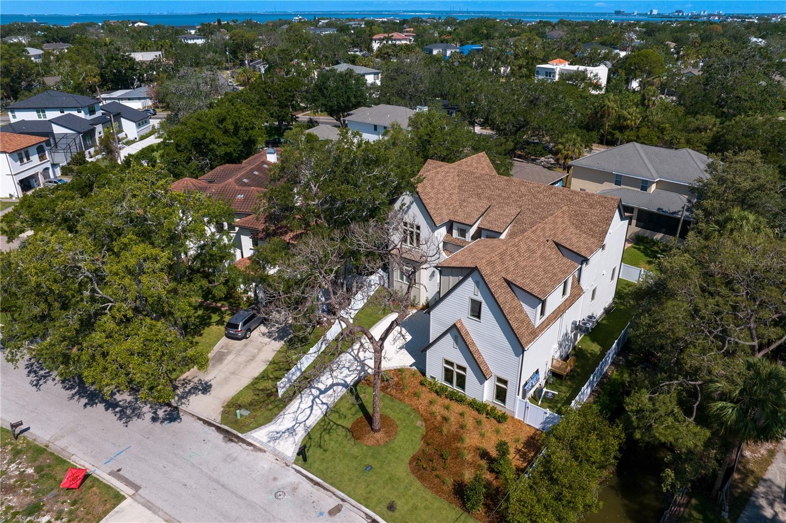 SUNSET PARK - Residential