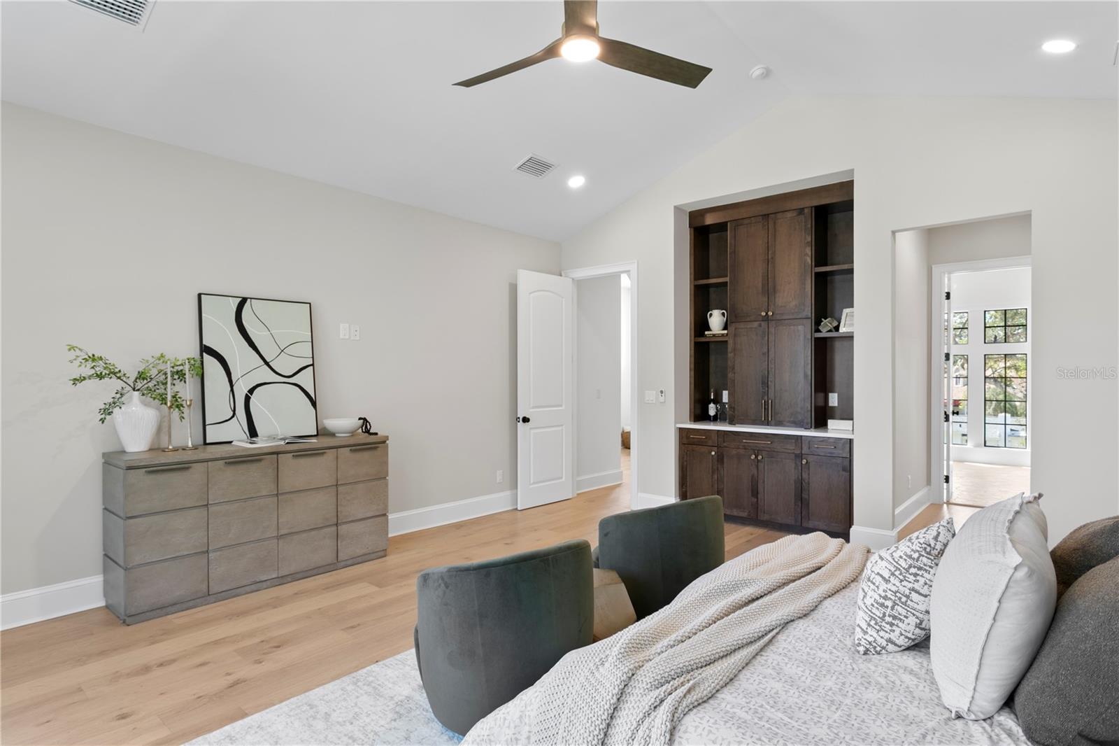 SUNSET PARK - Residential