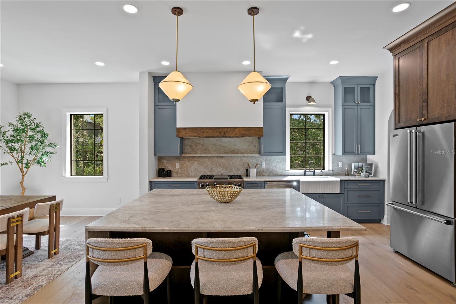 SUNSET PARK - Residential