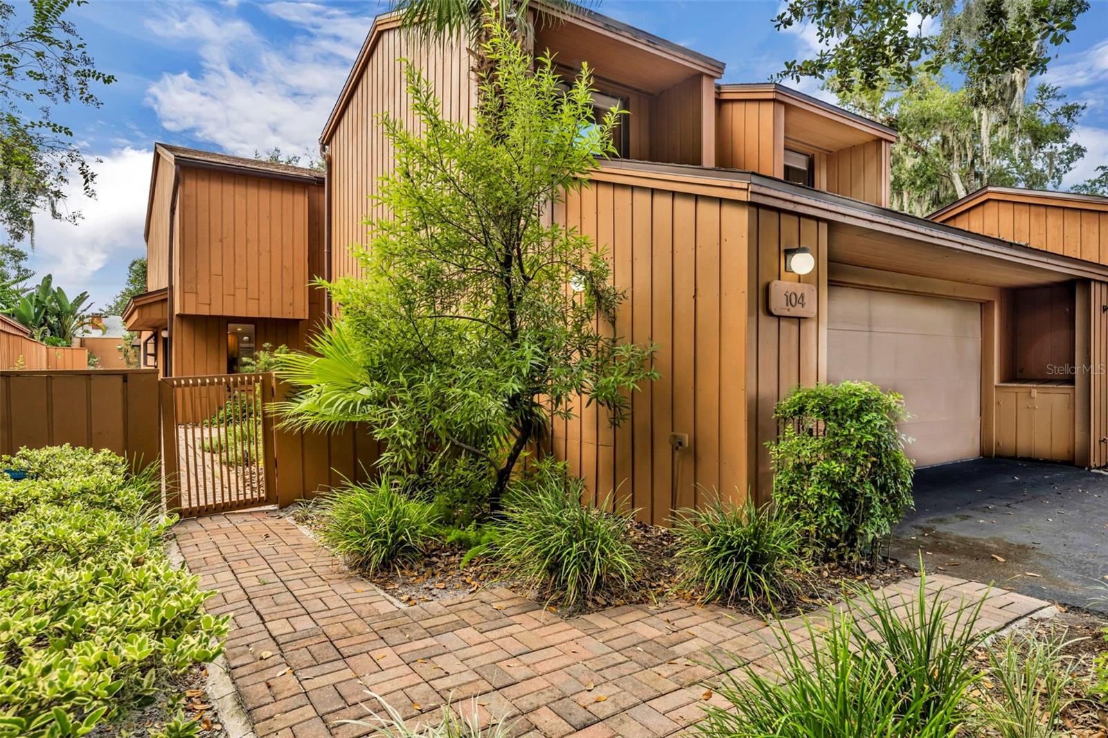 OAKS OF SANFORD - Residential