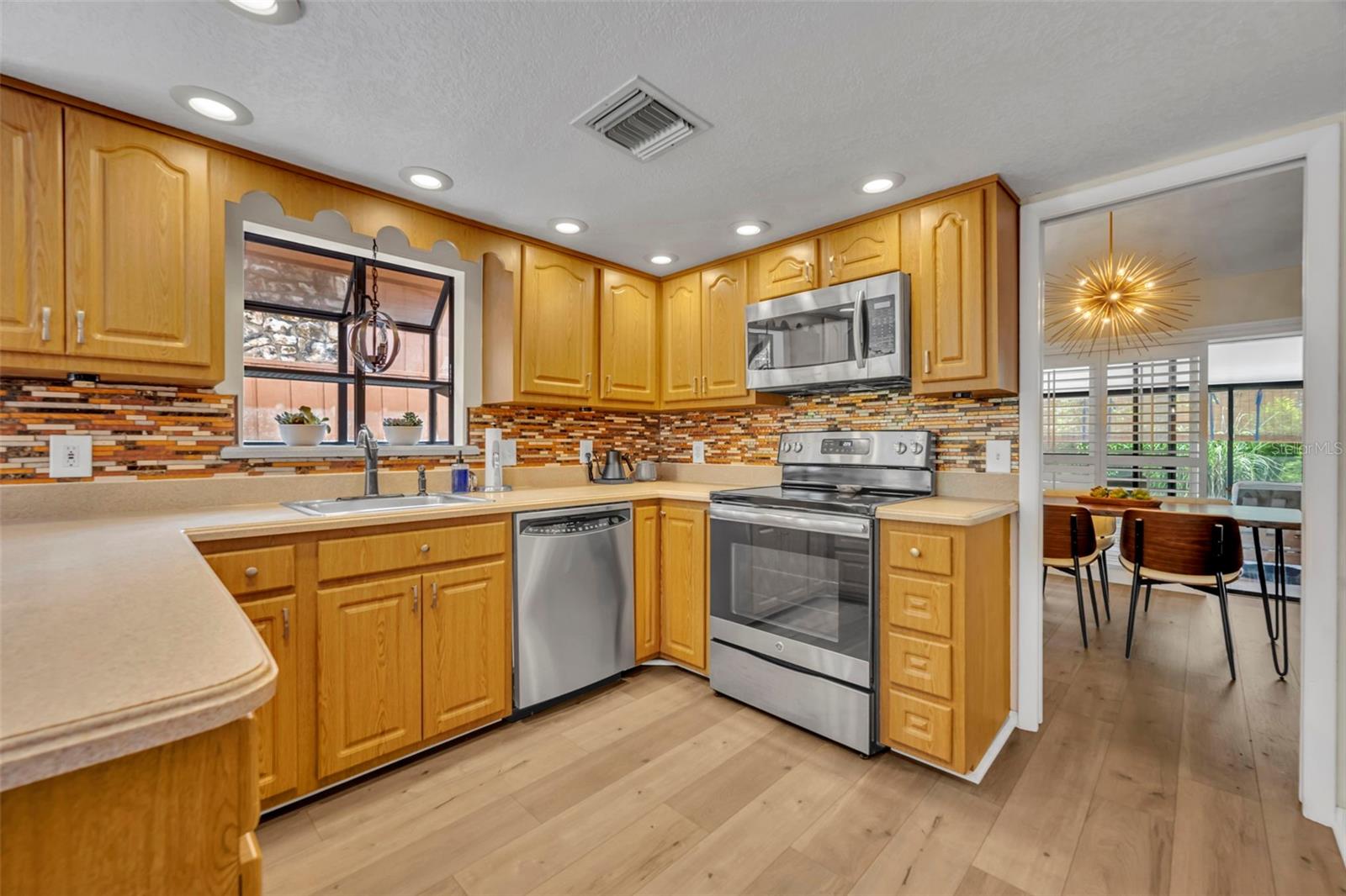 OAKS OF SANFORD - Residential