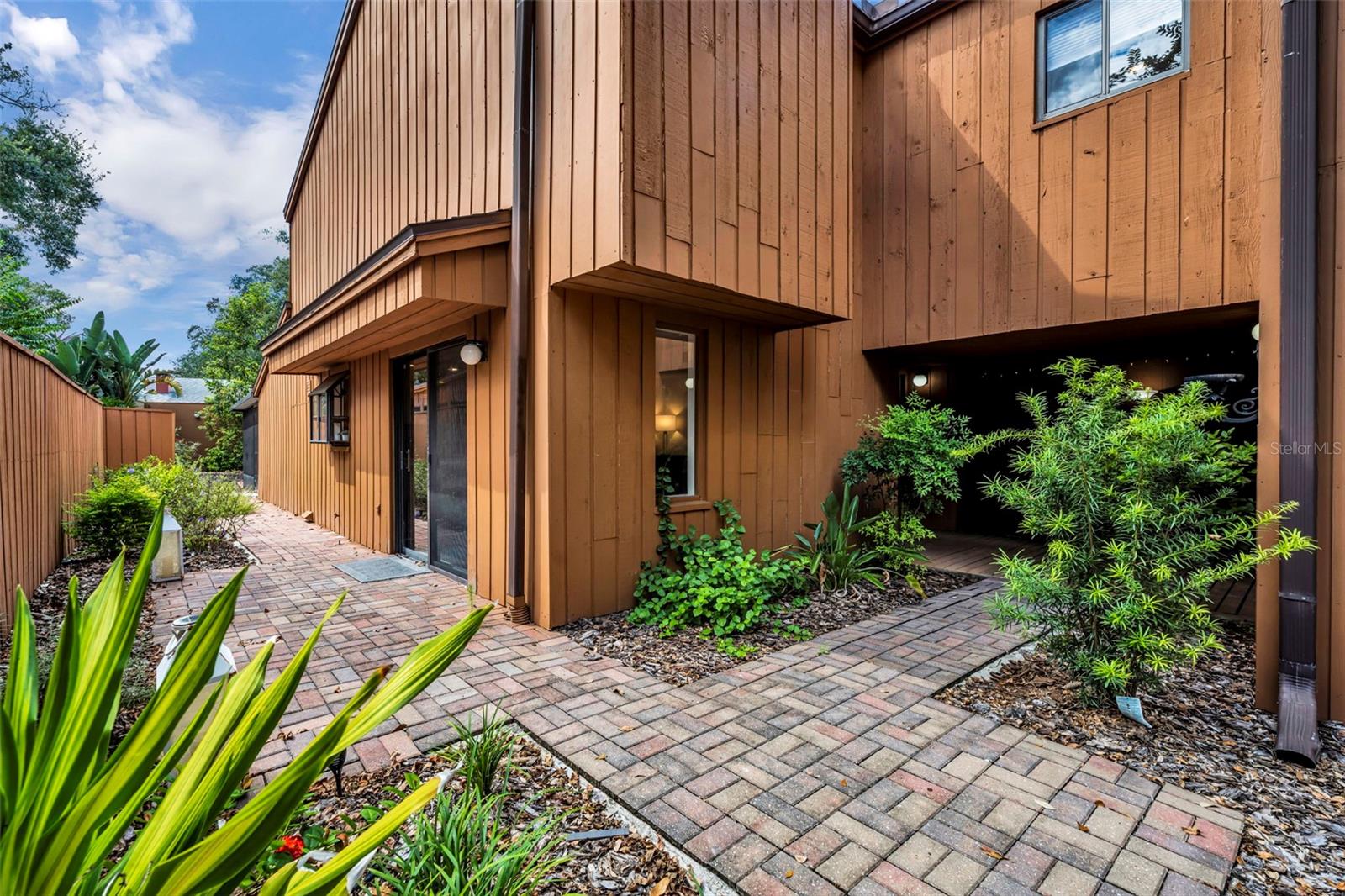 OAKS OF SANFORD - Residential