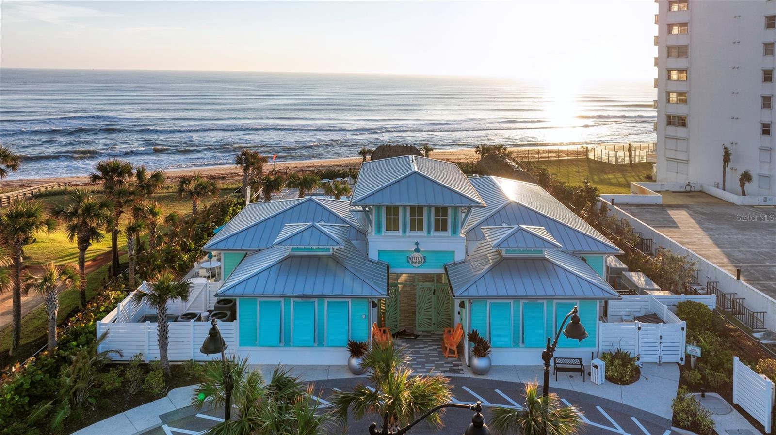 LATITUDE/DAYTONA BEACH CLOAR - Residential