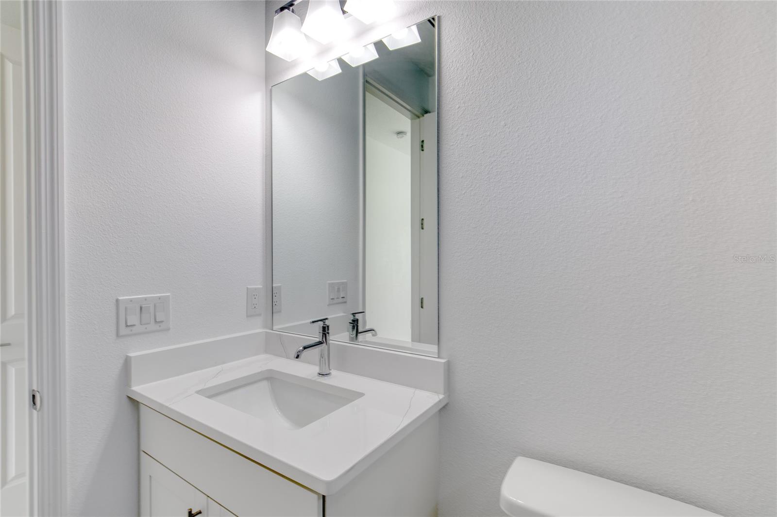 LATITUDE/DAYTONA BEACH CLOAR - Residential