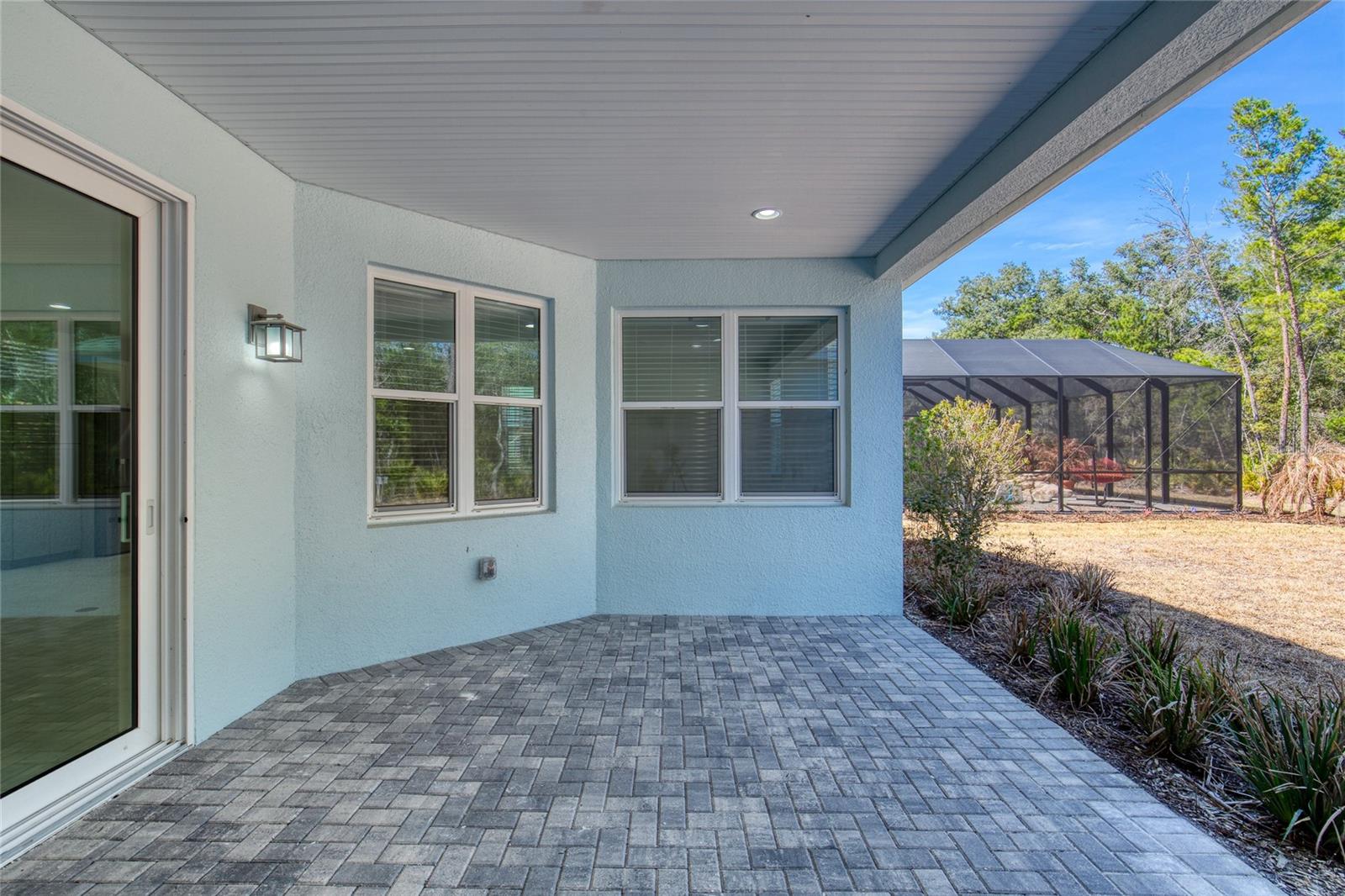 LATITUDE/DAYTONA BEACH CLOAR - Residential