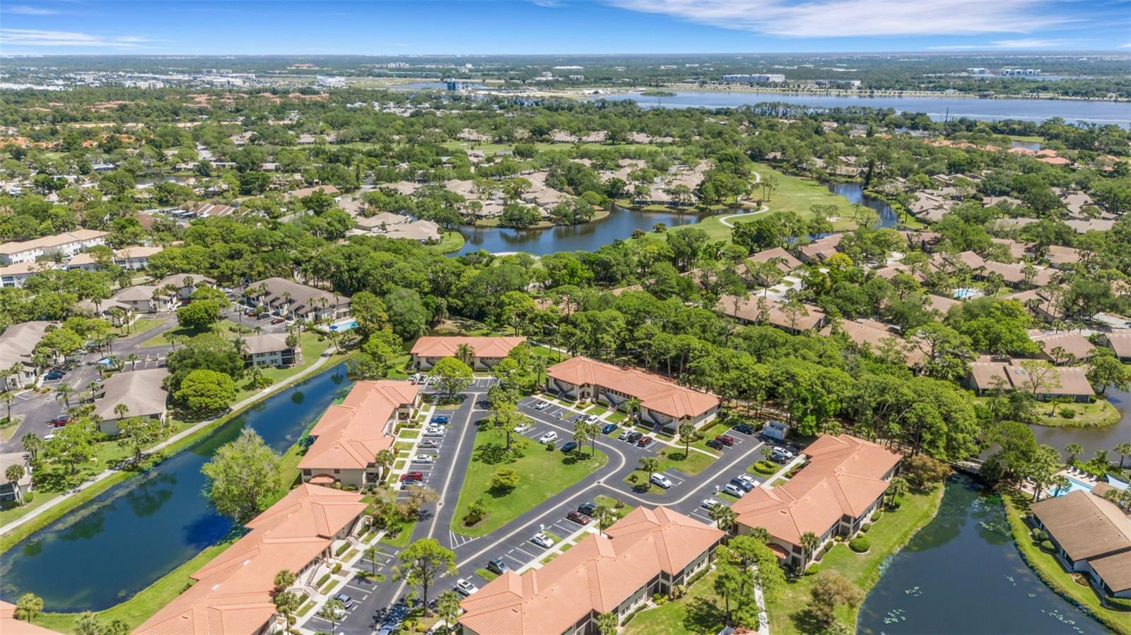 VILLAGE LAKE - Residential