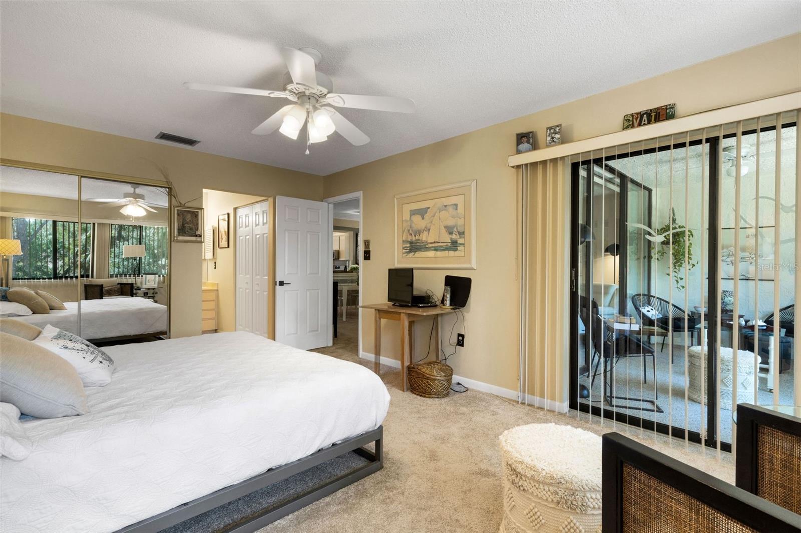 VILLAGE LAKE - Residential