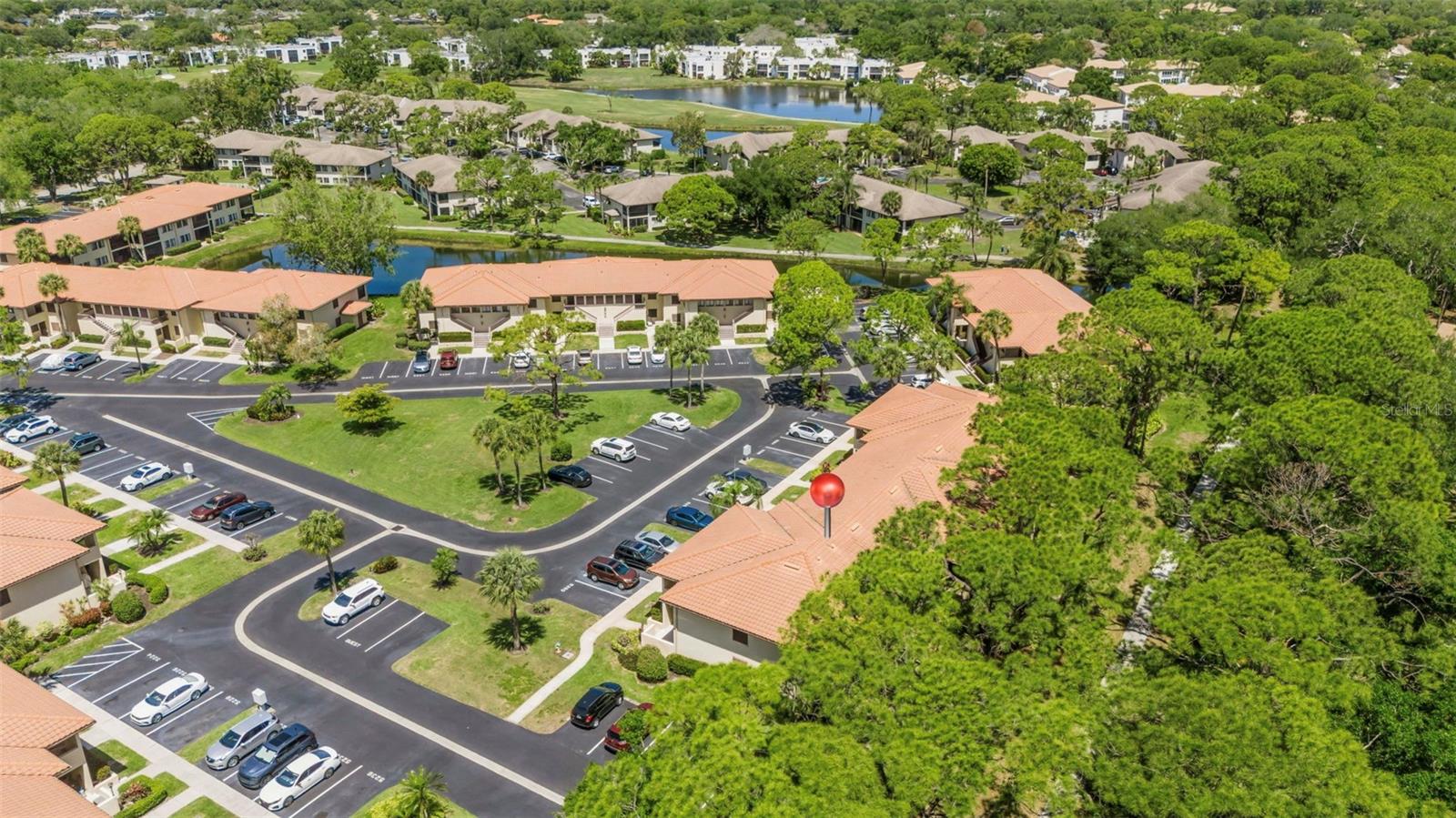 VILLAGE LAKE - Residential