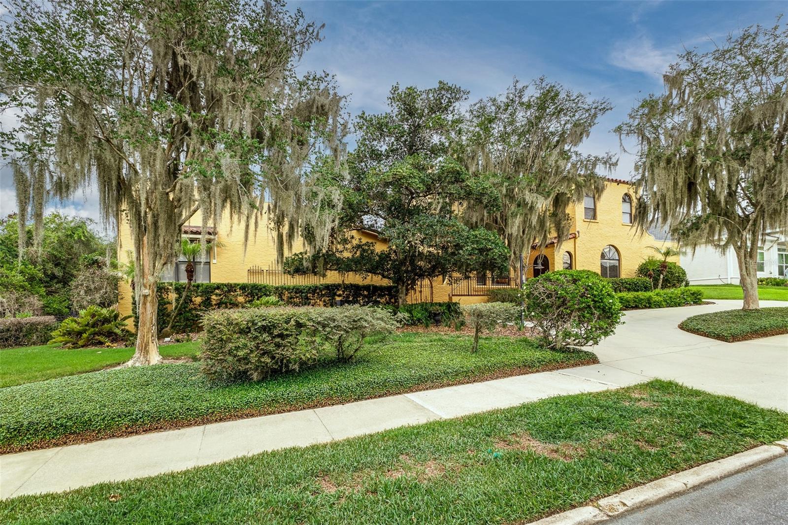 327 MIRAMAR ROAD