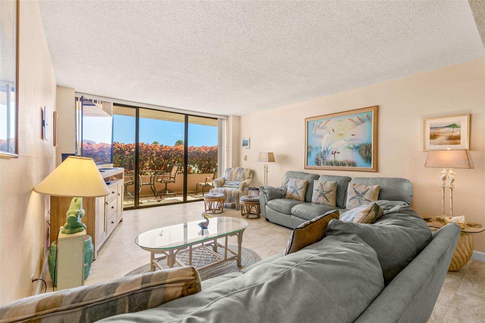 KEY CAPRI CONDO - Residential