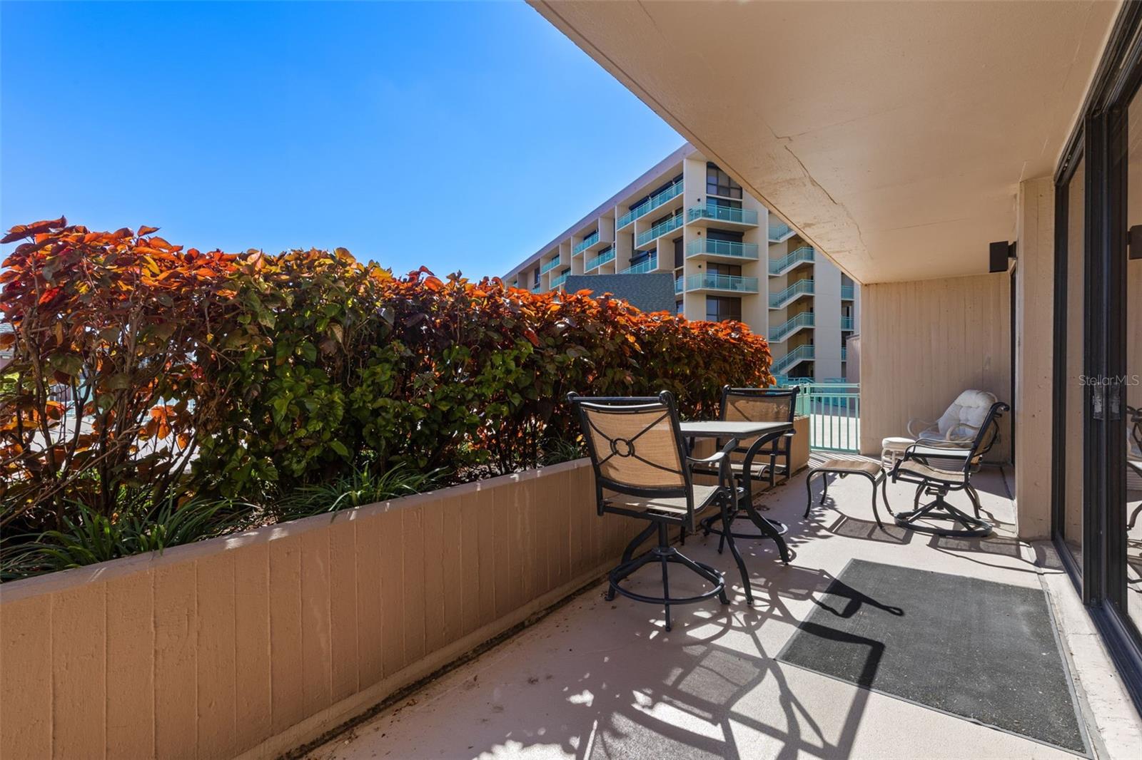 KEY CAPRI CONDO - Residential