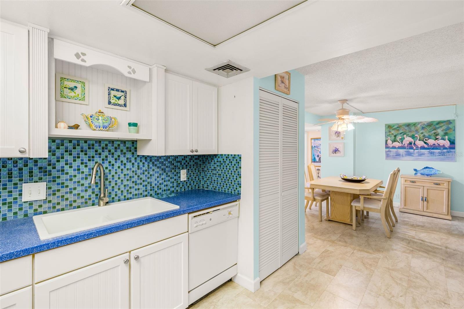 KEY CAPRI CONDO - Residential