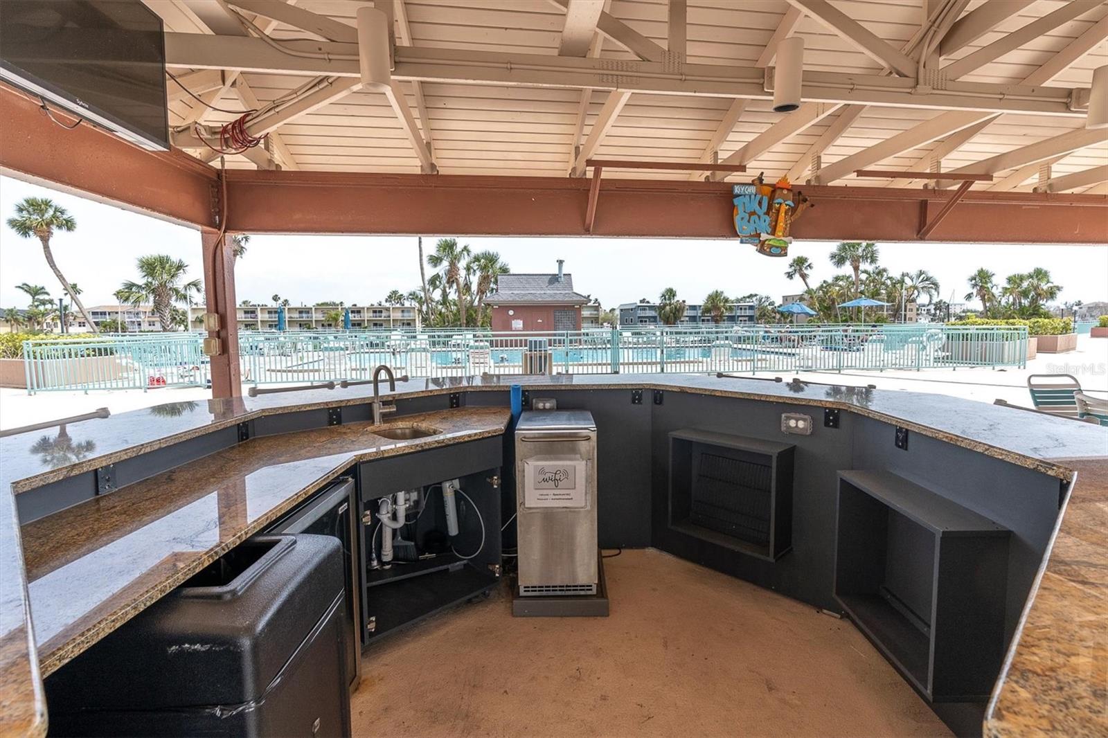 KEY CAPRI CONDO - Residential