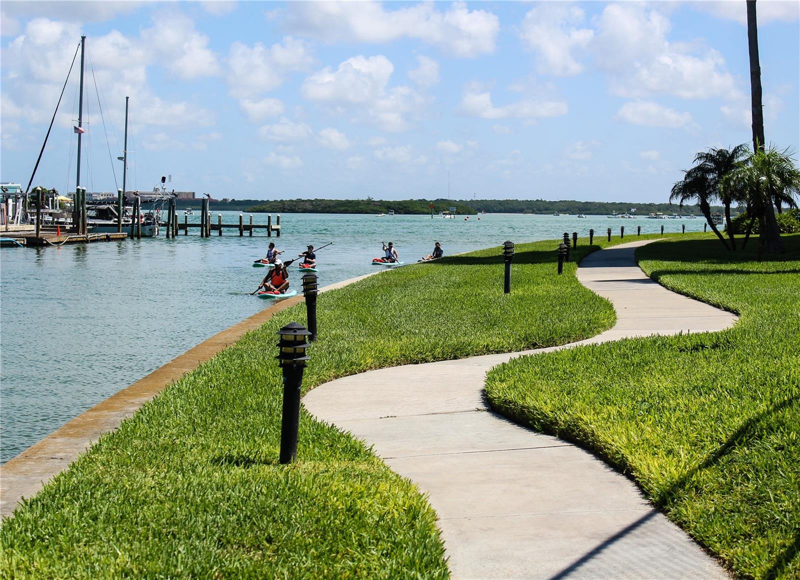 KEY CAPRI CONDO - Residential