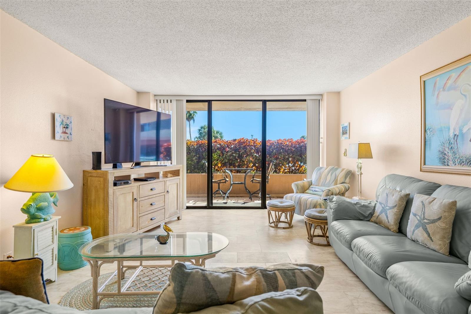 KEY CAPRI CONDO - Residential