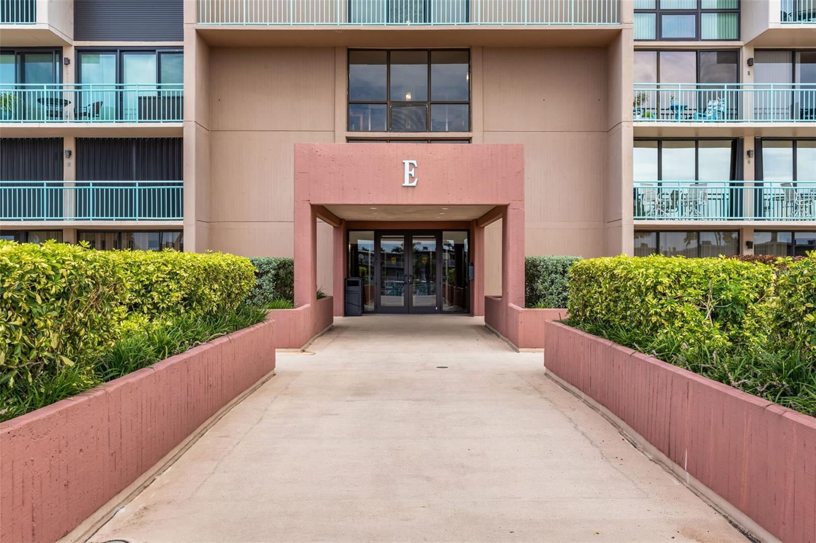 KEY CAPRI CONDO - Residential