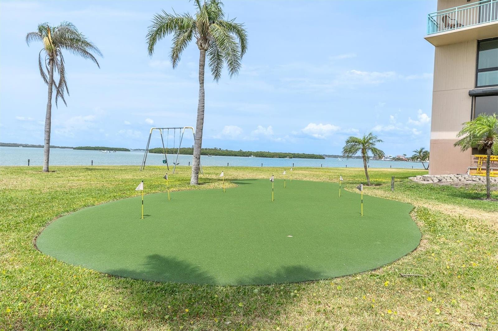 KEY CAPRI CONDO - Residential