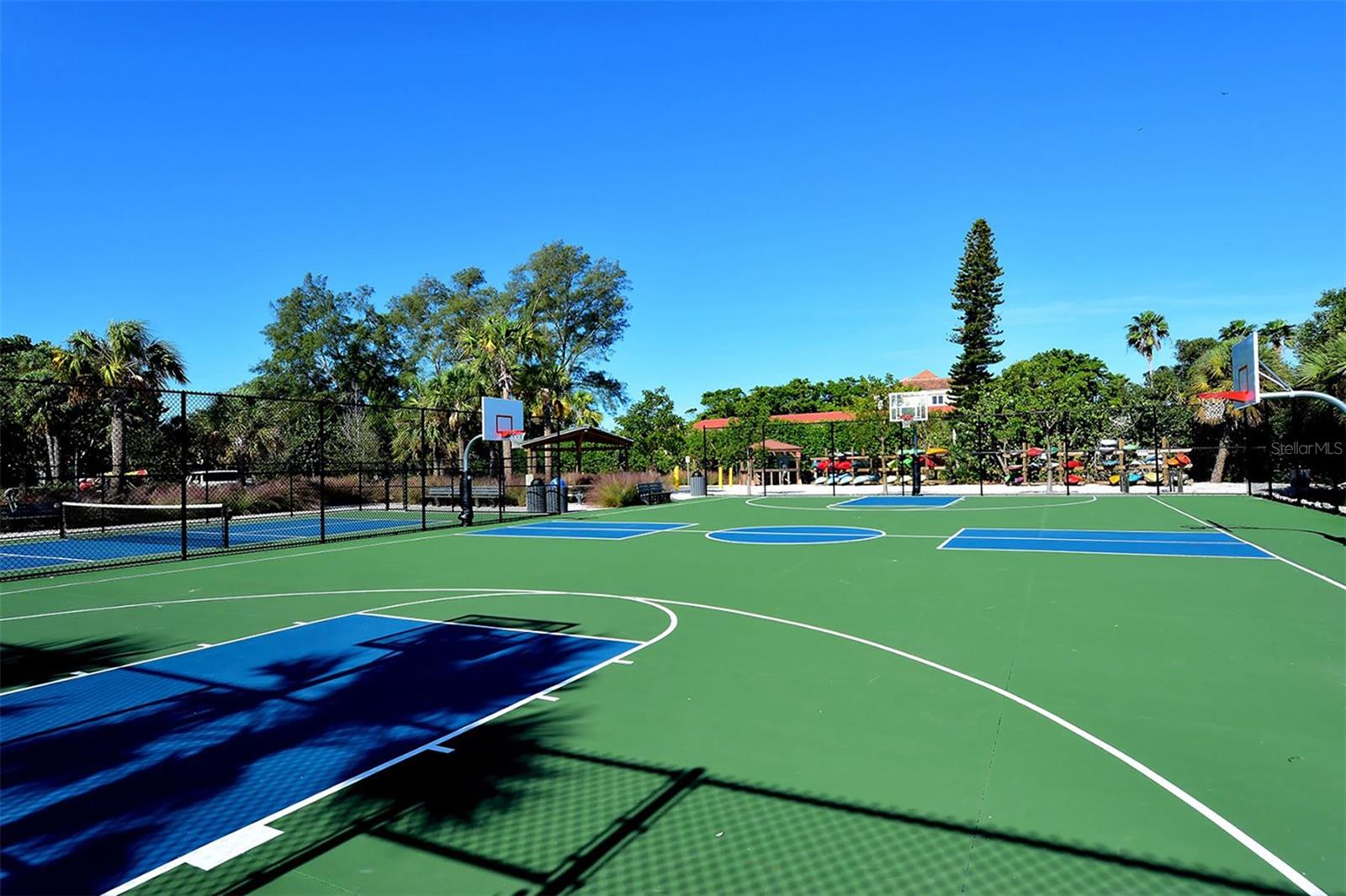 CLUB LONGBOAT BEACH & TENNIS - Residential