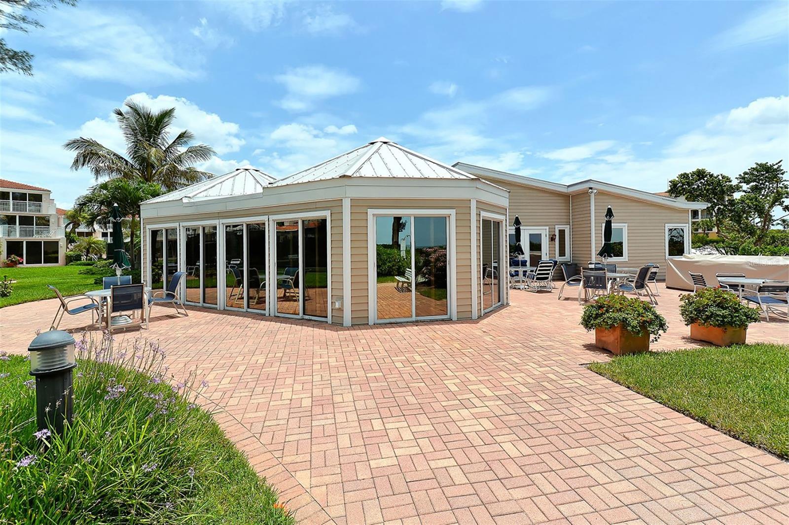 CLUB LONGBOAT BEACH & TENNIS - Residential