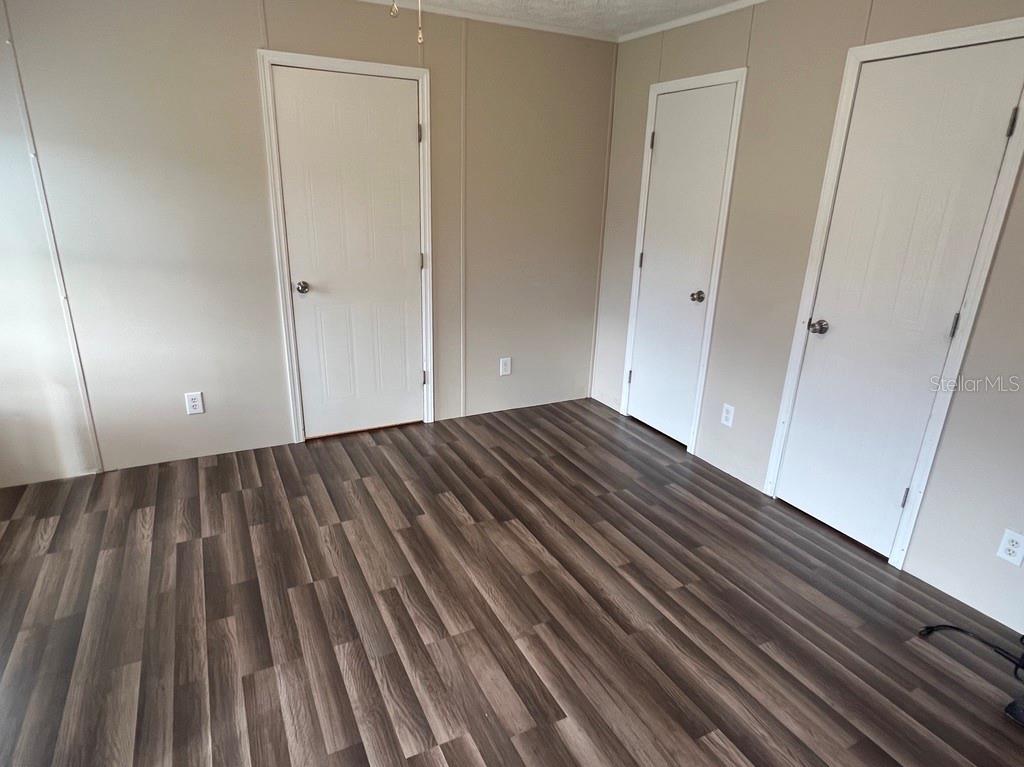 HOLIDAY ESTATES - Residential Lease