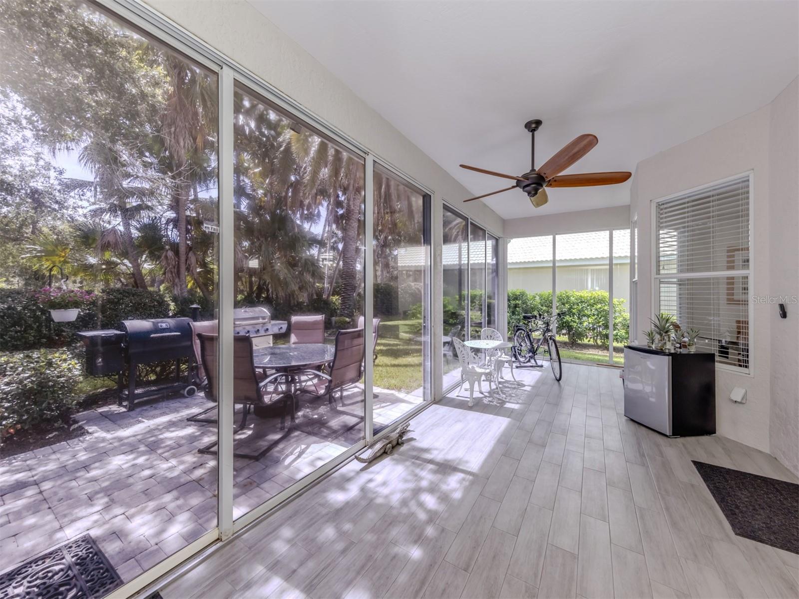 LAKESIDE WOODS - Residential