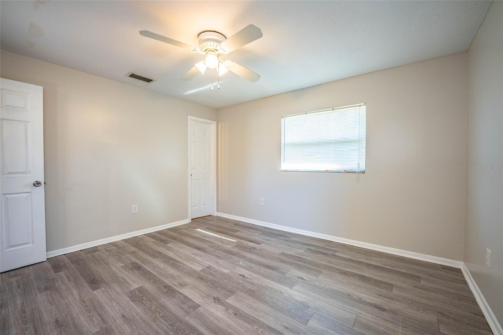 LAKE GIBSON POULTRY FARMS INC - Residential