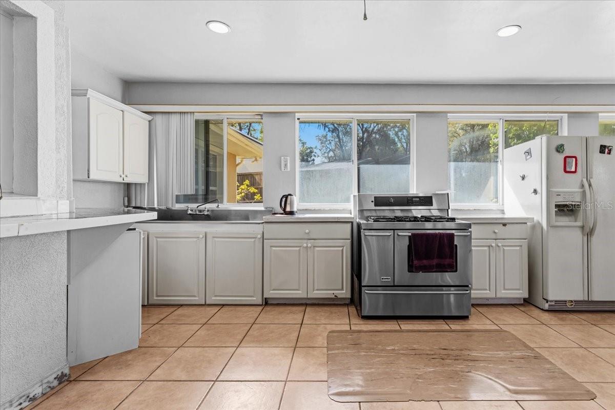 FAIRWAY VIEW SUB - Residential