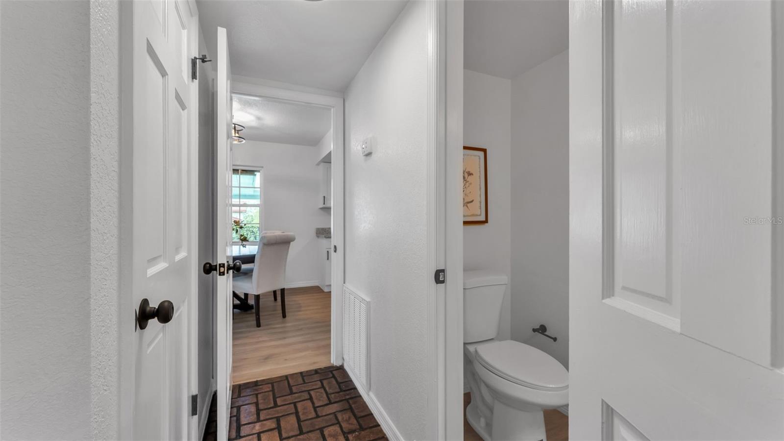 SANDRA HEIGHTS - Residential