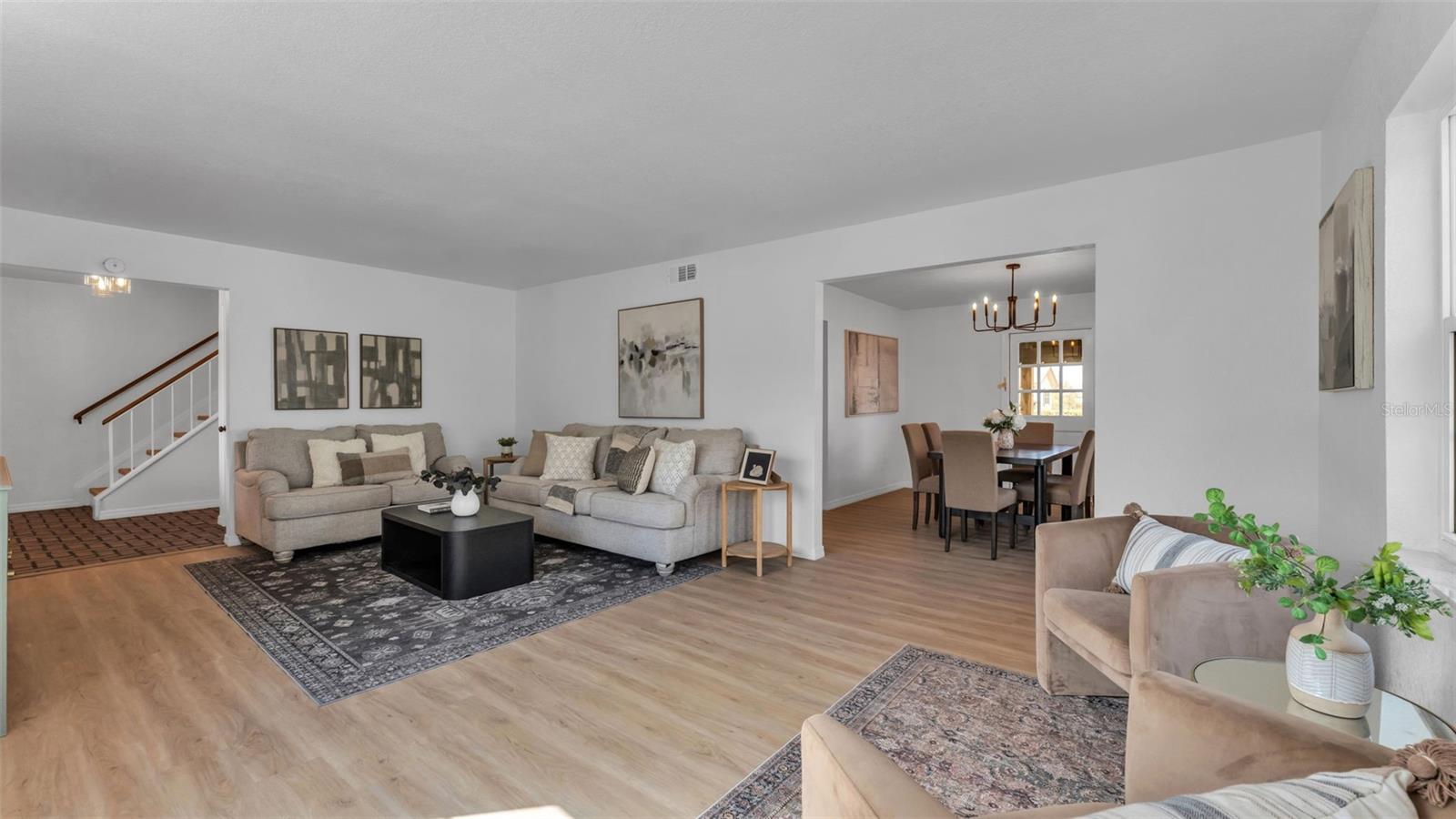 SANDRA HEIGHTS - Residential