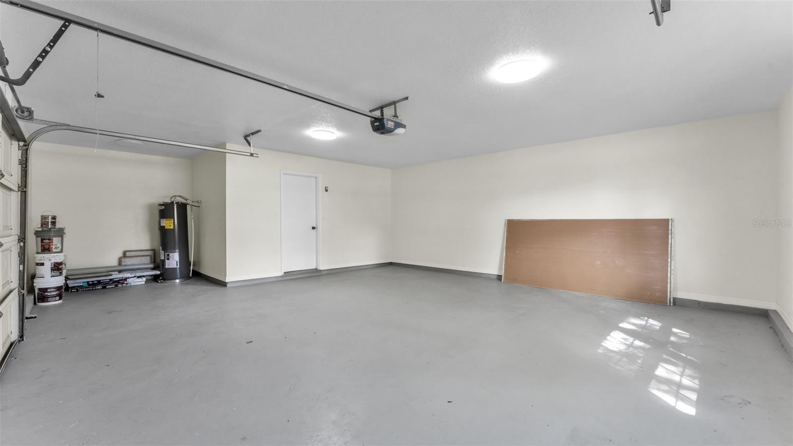 SANDRA HEIGHTS - Residential