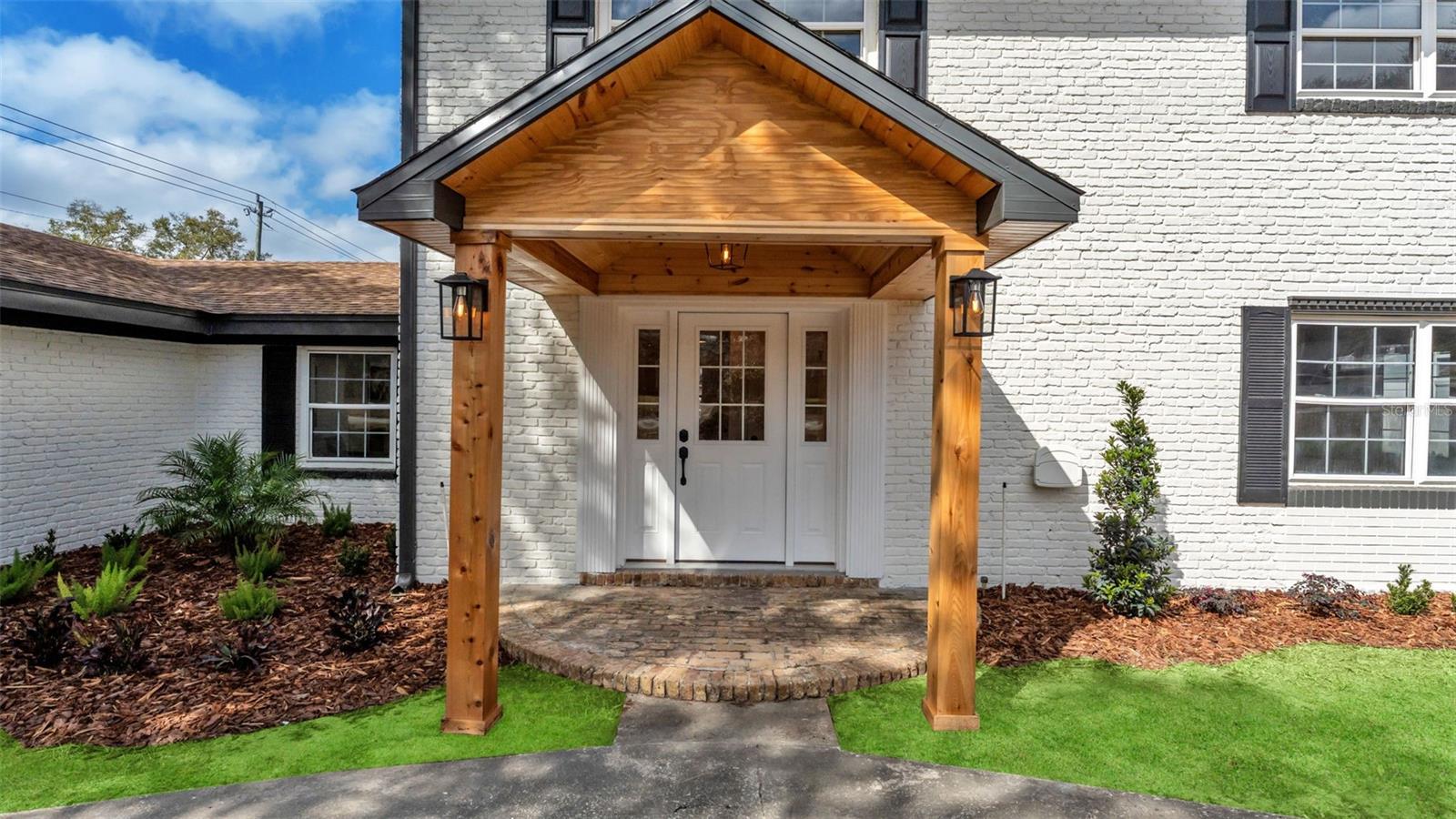 SANDRA HEIGHTS - Residential