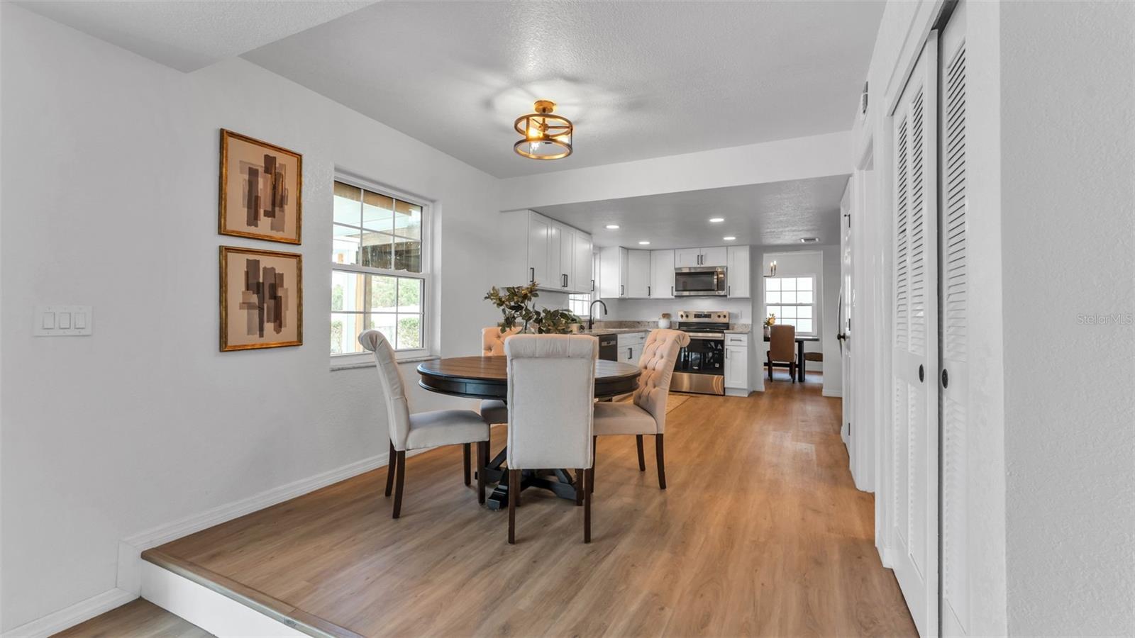 SANDRA HEIGHTS - Residential