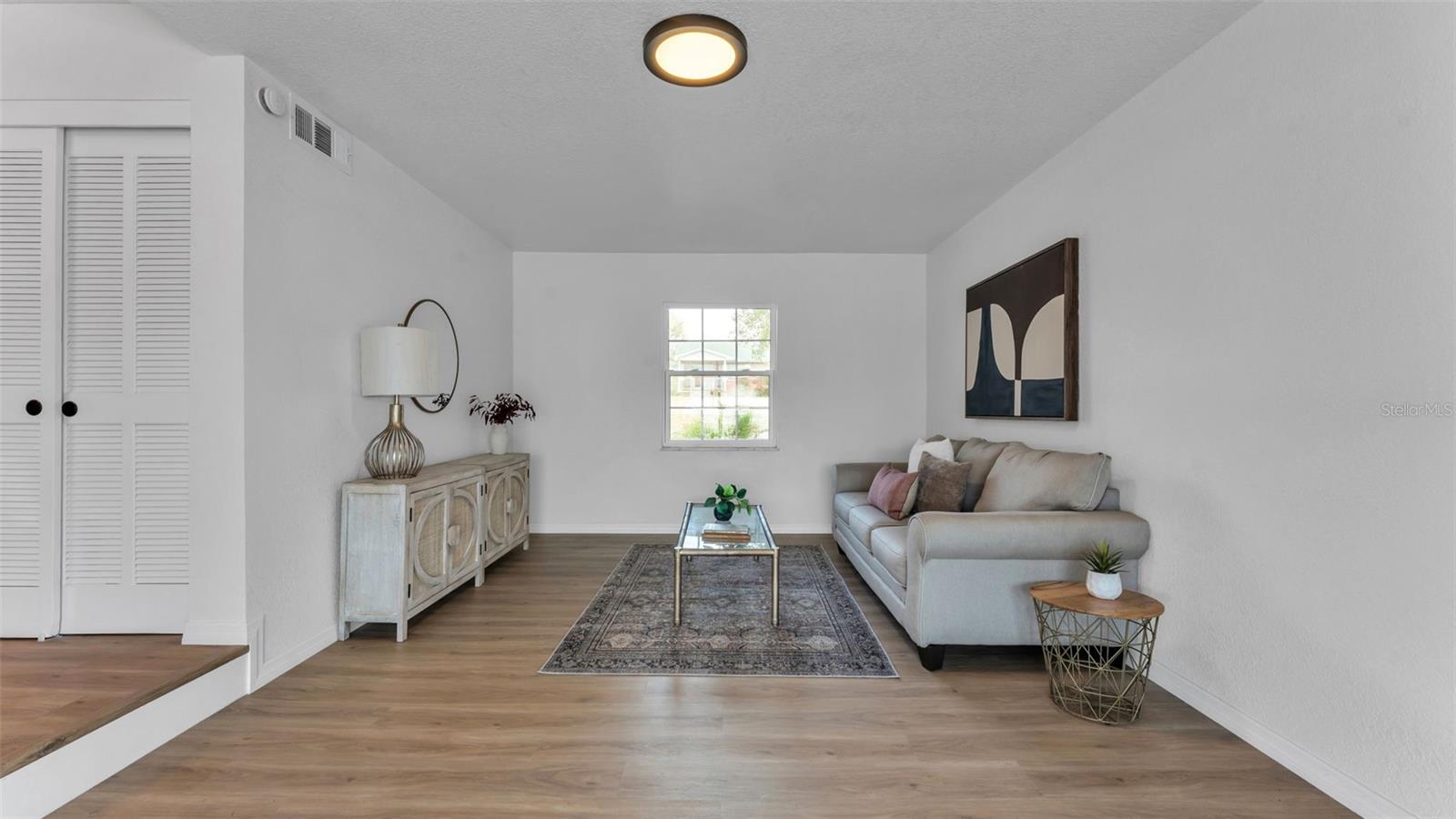 SANDRA HEIGHTS - Residential