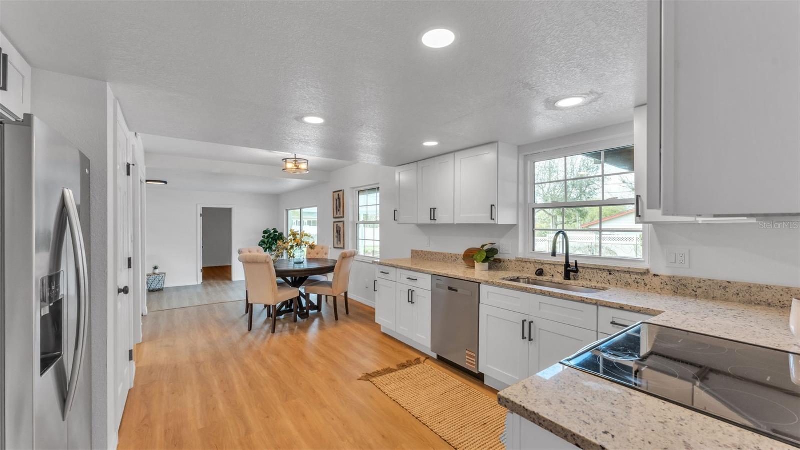 SANDRA HEIGHTS - Residential