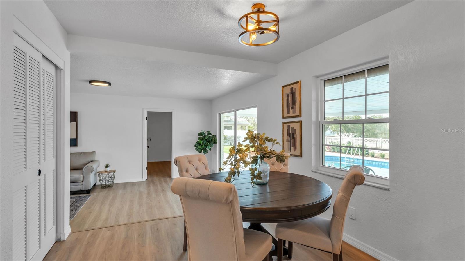 SANDRA HEIGHTS - Residential