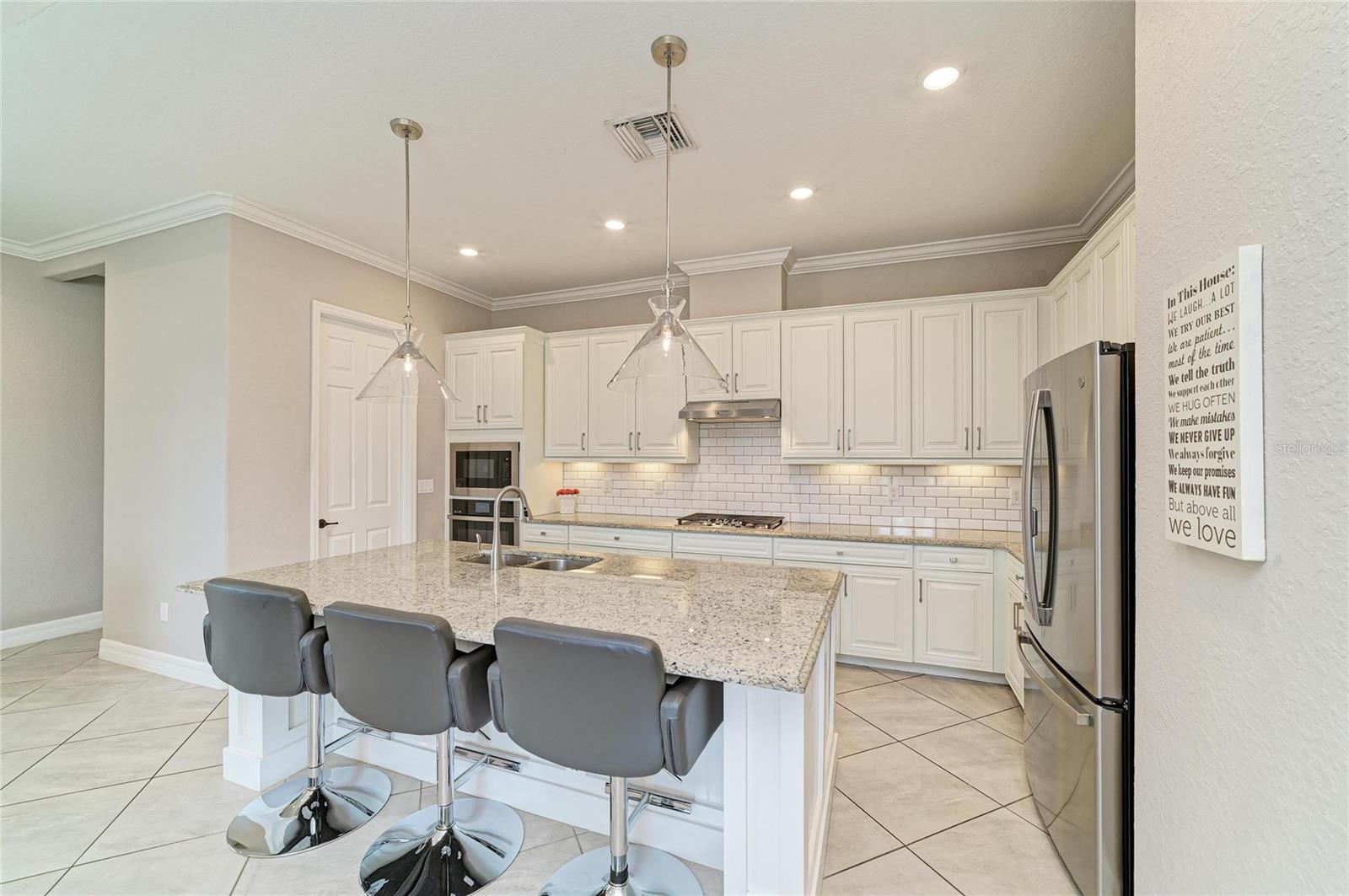 LAKEWOOD NATIONAL GOLF CULB PH II - Residential