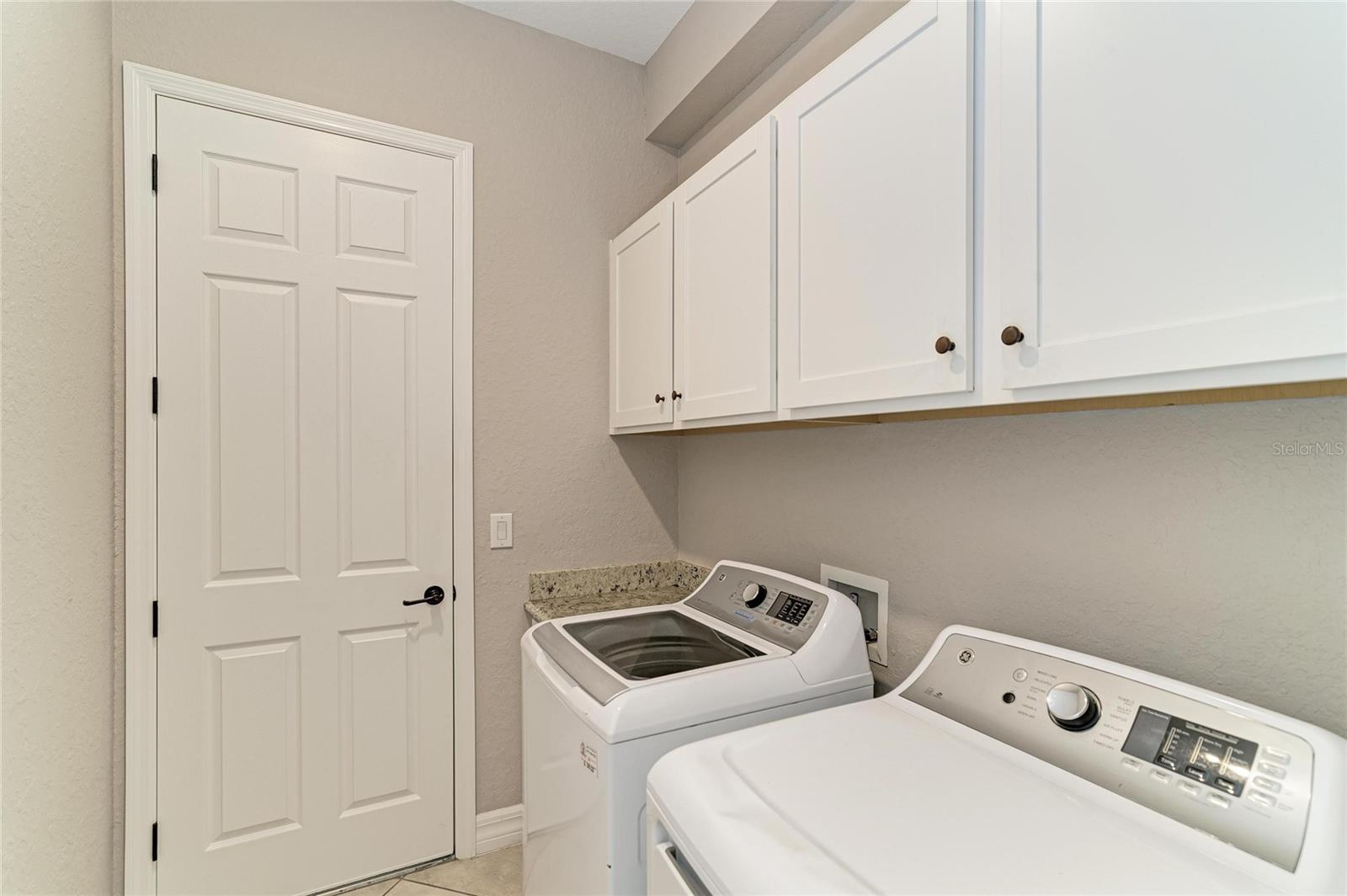 LAKEWOOD NATIONAL GOLF CULB PH II - Residential