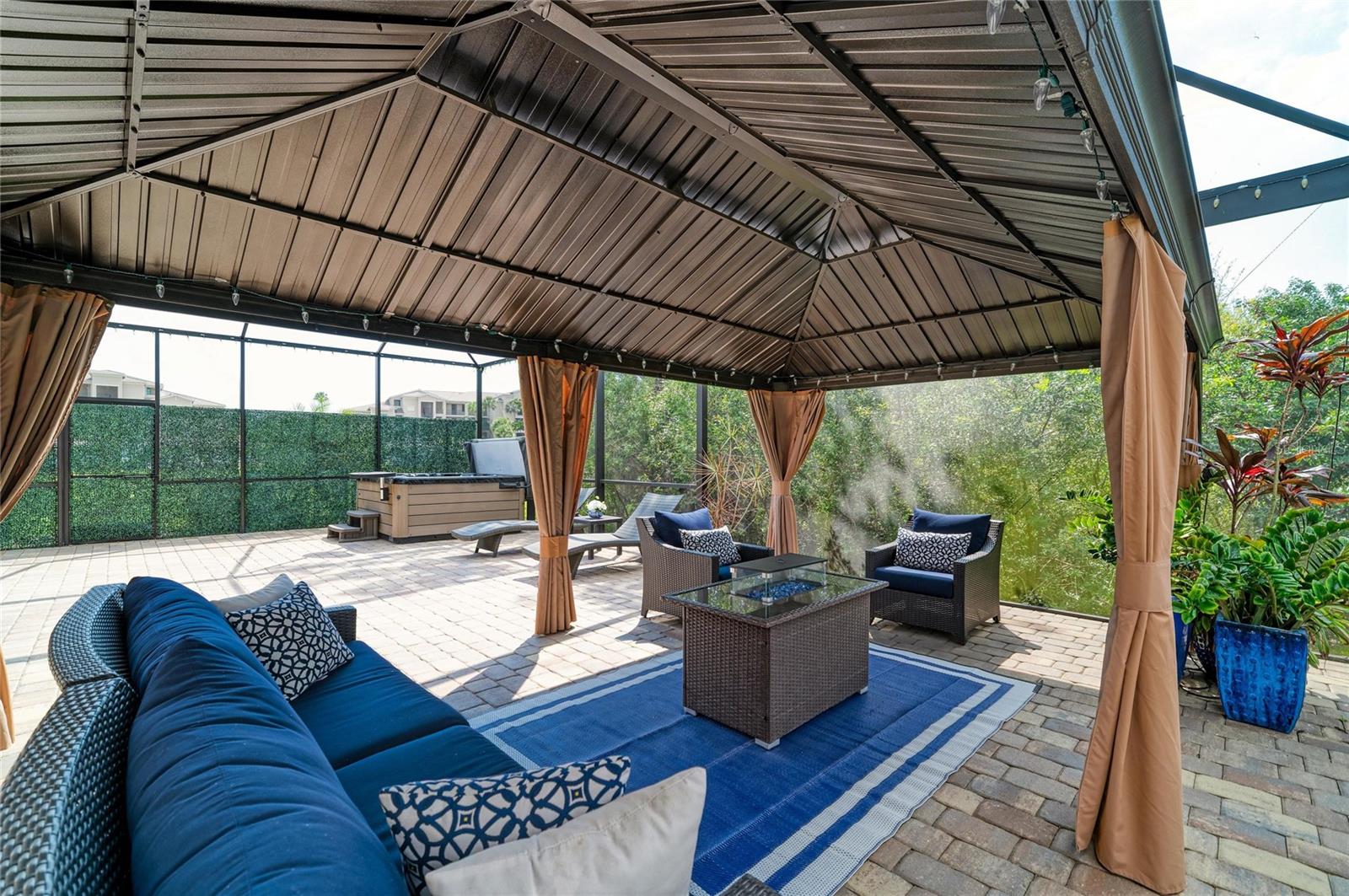 LAKEWOOD NATIONAL GOLF CULB PH II - Residential